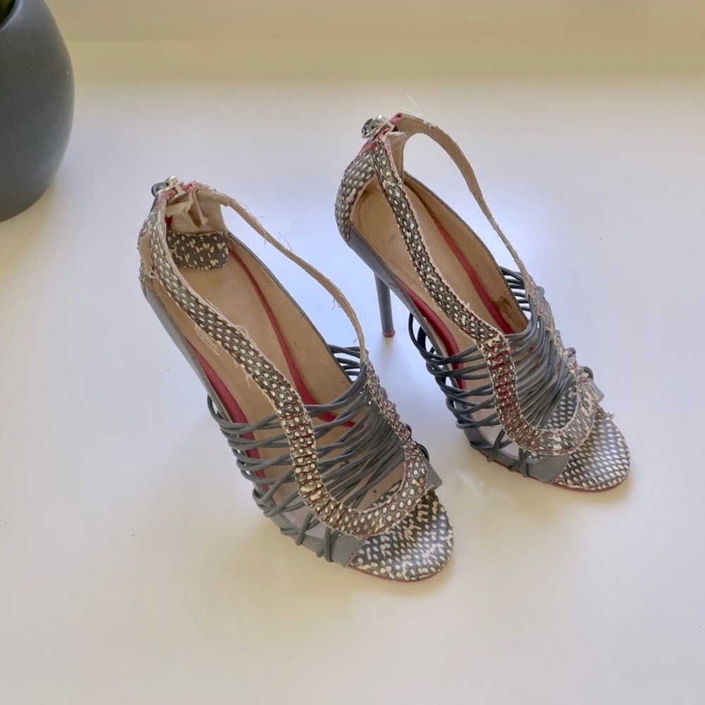 L.A.M.B by Gwen Stefani Raivyn Open Toe Heels